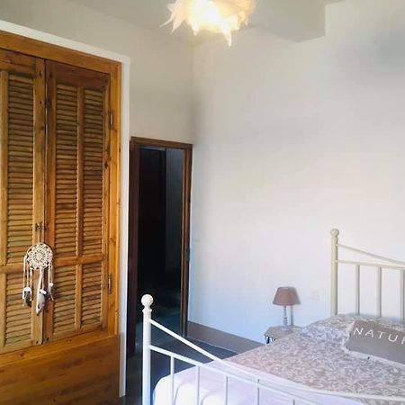 Aux Pieds Tanques Otel Barbentane Dış mekan fotoğraf